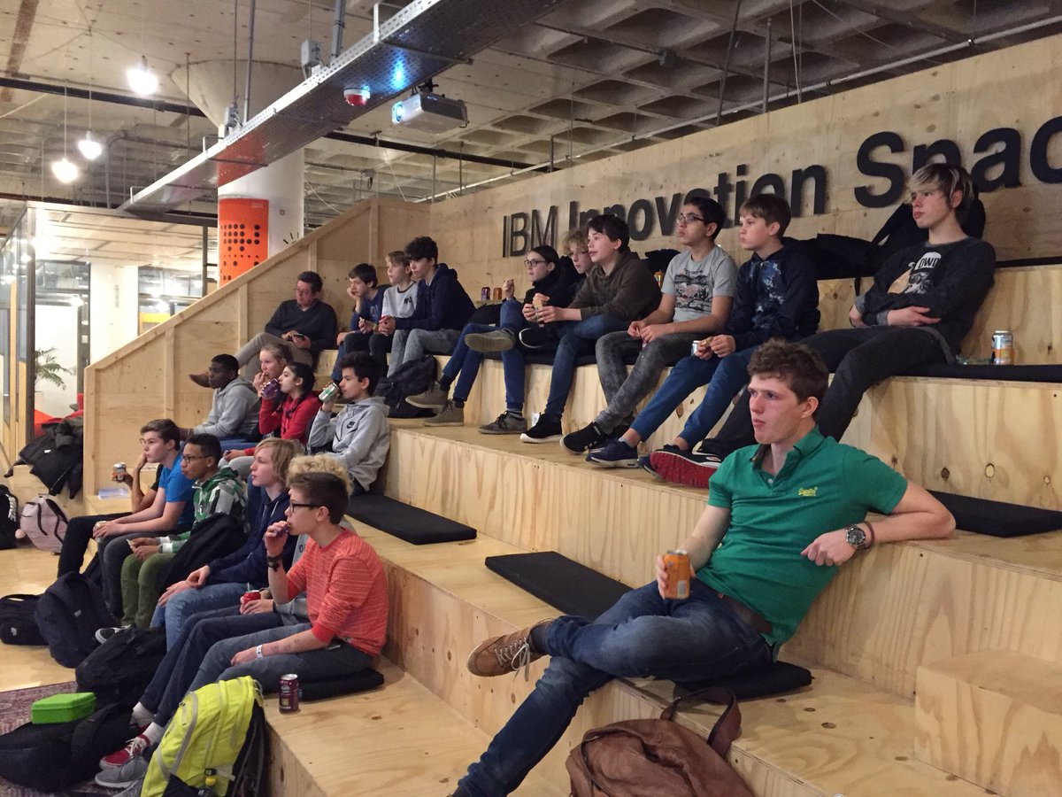 metiscoderclass's tweet image. Nu bij @IBM voor de aftrap van het #gamedevelopmentproject! @WarnerJD
