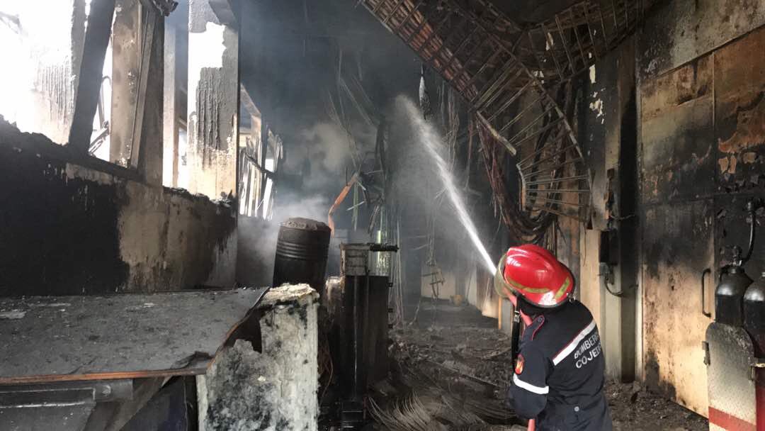 RMarcoTorres's tweet photo. Producto de acto de sabotaje se generó un incendio en sist. de bombeo Pao La Balsa que afecta eje Guacara, Maracay, El Consejo y La Victoria https://t.co/wzgLsakUl3