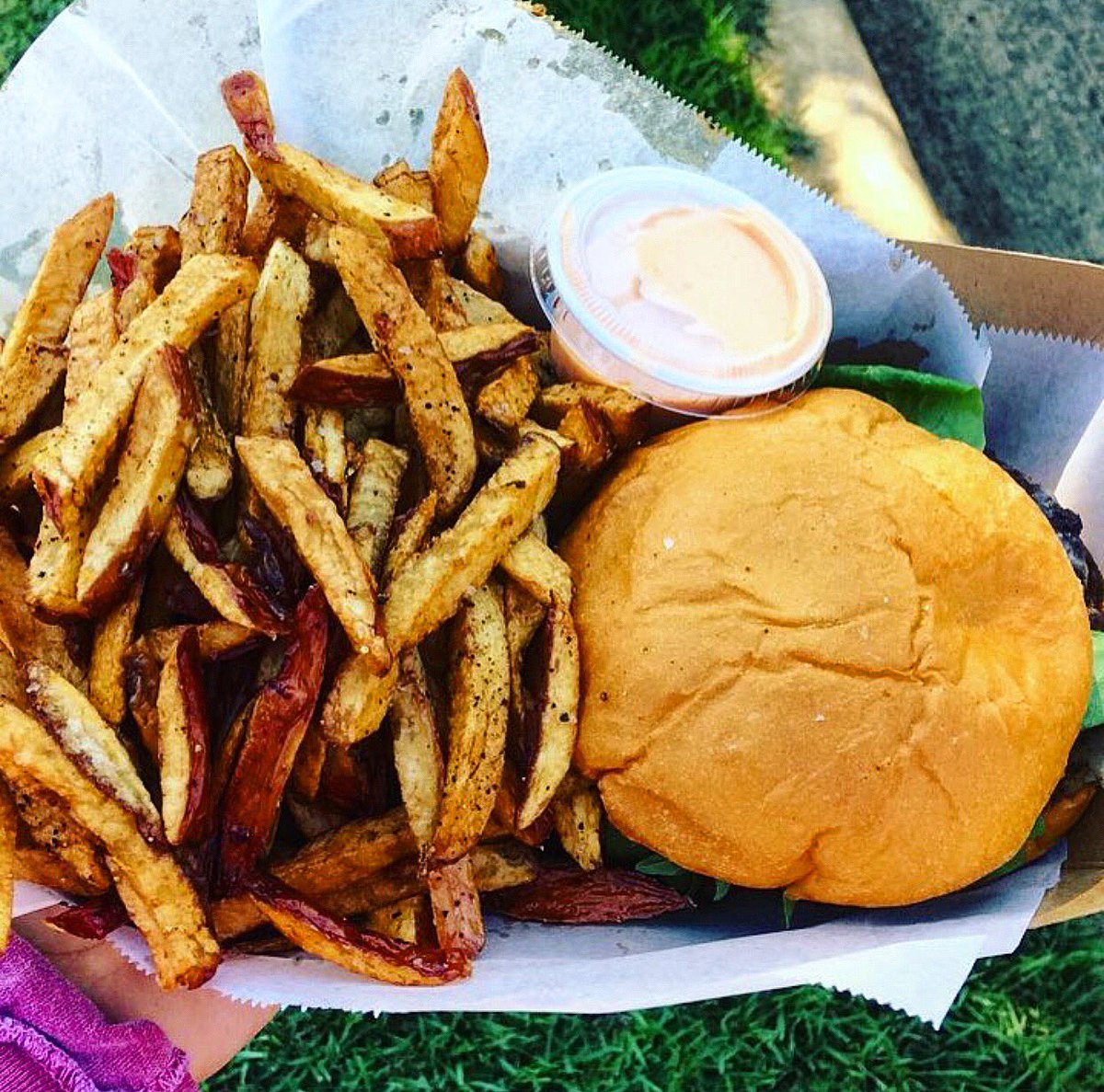 eatlocalroots's tweet photo. Start your week off the right way! With the best combo around at Gorgas from 11-2:00pm! #burgerfries photo cred : @brehanybrown https://t.co/ffJYaEh4S2