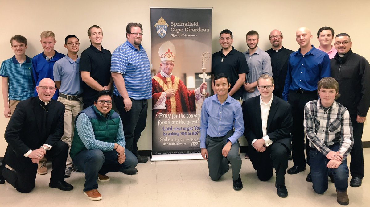 scgvocations's tweet photo. Bp. Rice & @AnSagart02 kicked off Vocations Awareness Week at St. Vincent’s! Please pray for vocations! @DioSCG #NVAW #SCGVocations https://t.co/g9tuKNu5MT