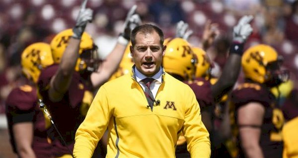 DarrinDonnelly's tweet photo. “If you surround yourself with the wrong people, you’re going to do the wrong things. If you surround yourself with elite people, you’re probably going to do elite things. Simple as that.” – PJ Fleck https://t.co/Nw5PRu260X #MondayMotivation https://t.co/uMuL1V2zec