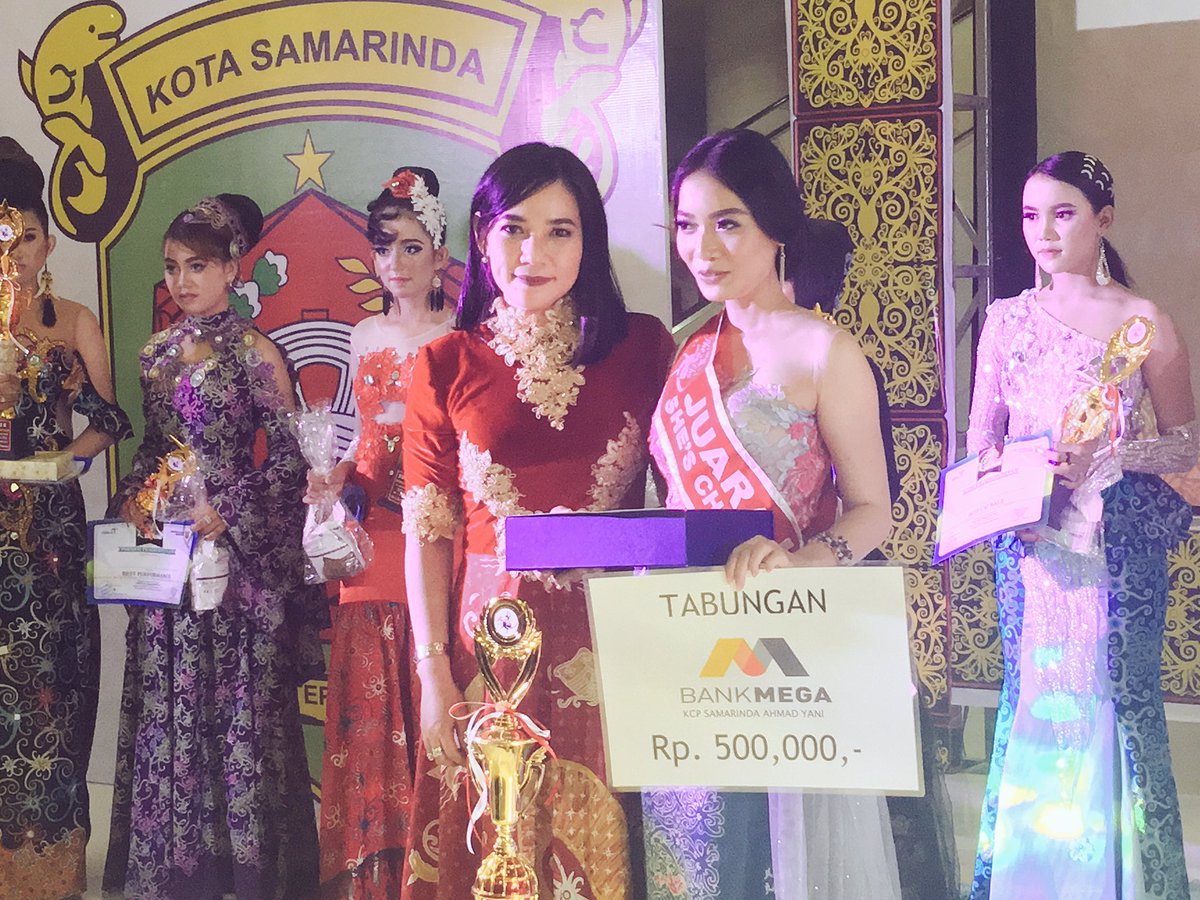 sheschaproduct's tweet photo. Mahakam Batik Kaltim 2017

#festivalmahakam 
#disparsamarinda 
#sheschaproduction https://t.co/m96wVHdob3
