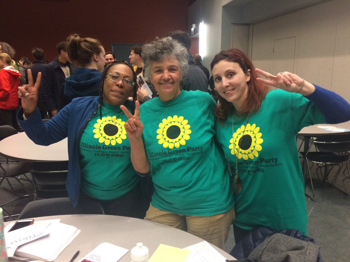 ILGreenParty's tweet photo. Yesterday your IL Greens took the stage w/100s and pledged to run as accountable, people-powered, no-corporate-$ candidates! #protest2power https://t.co/v99kbVRRC8