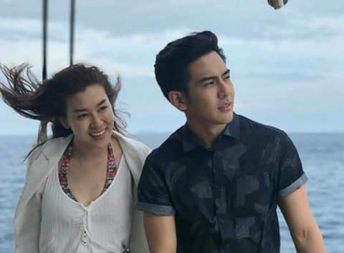 aemikogung's tweet photo. ชุ้นต้องมีประดับไว้ในทวิต...ทะเลสีชมพู  แต่..นี่เค้ามาฮันนีมูนกันรึ 🙊ป่าว มาซ้อมไว้😆😆😆#เต้ยเชียร์ https://t.co/i1njNqkukr