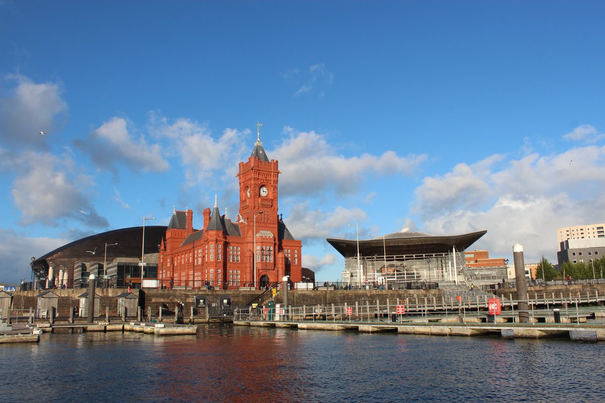 ECTARCwales's tweet photo. This weekend 7 students from Biberach Germany travelled to #Cardiff.
They had a really good time there.
Check out the pictures below!🏴󠁧󠁢󠁷󠁬󠁳󠁿 https://t.co/Pp1yXIqaGr
