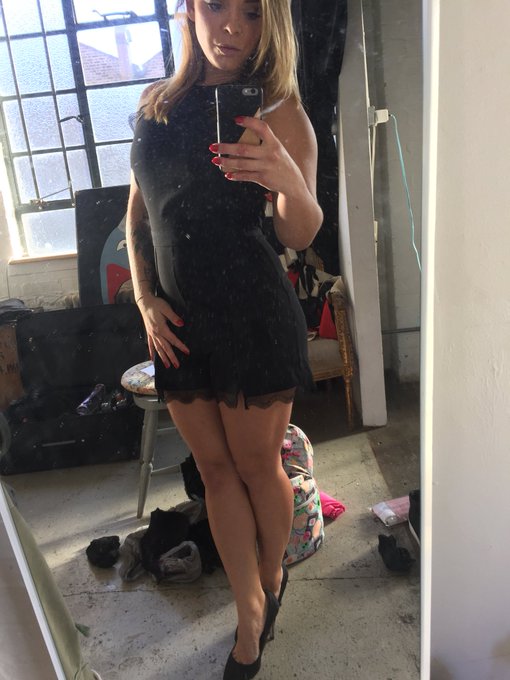 On set for Dorcel again today! #scandales https://t.co/q3DNMNzgtM<a href="/tag/scandales"class="tags">#scandales</a>