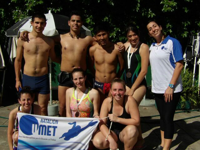Mirá todas las fotos de la participación del Equipo de Natación de la <a href="/UMETeduar/">UMET</a> en los #JUR2017 --->facebook.com/umetdeportes/