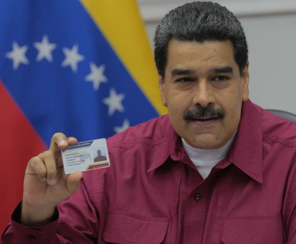 AbyArtDigital's tweet photo. #R6Nov Pdte. @NicolasMaduro aprobó bono navideño de 500 mil para 4 millones de hogares a través del carnet de la patria #VenezuelaPaisDePaz https://t.co/mEIcedc7Be