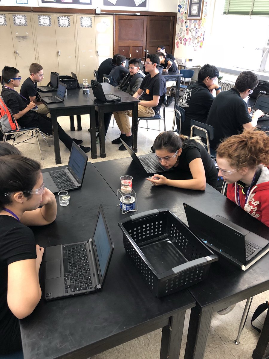 msspaulding41's tweet photo. @AbbottMiddle students engross in their volcano models! #IQWST #Ramily60 https://t.co/lk54UxMC4a