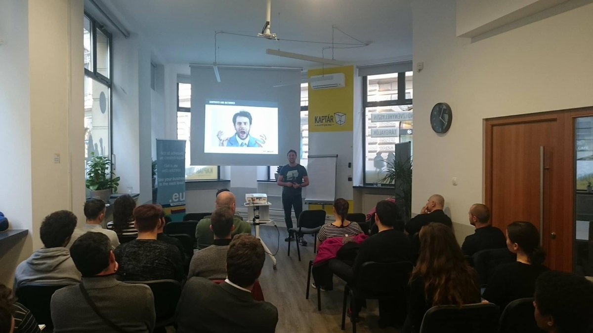 EUregistry's tweet photo. Örülünk hogy velünk indítottátok a hetet! #HackGrowth with #doteu! @BlastOFFHungary @kaptarbudapest https://t.co/NYiqBQK1jv