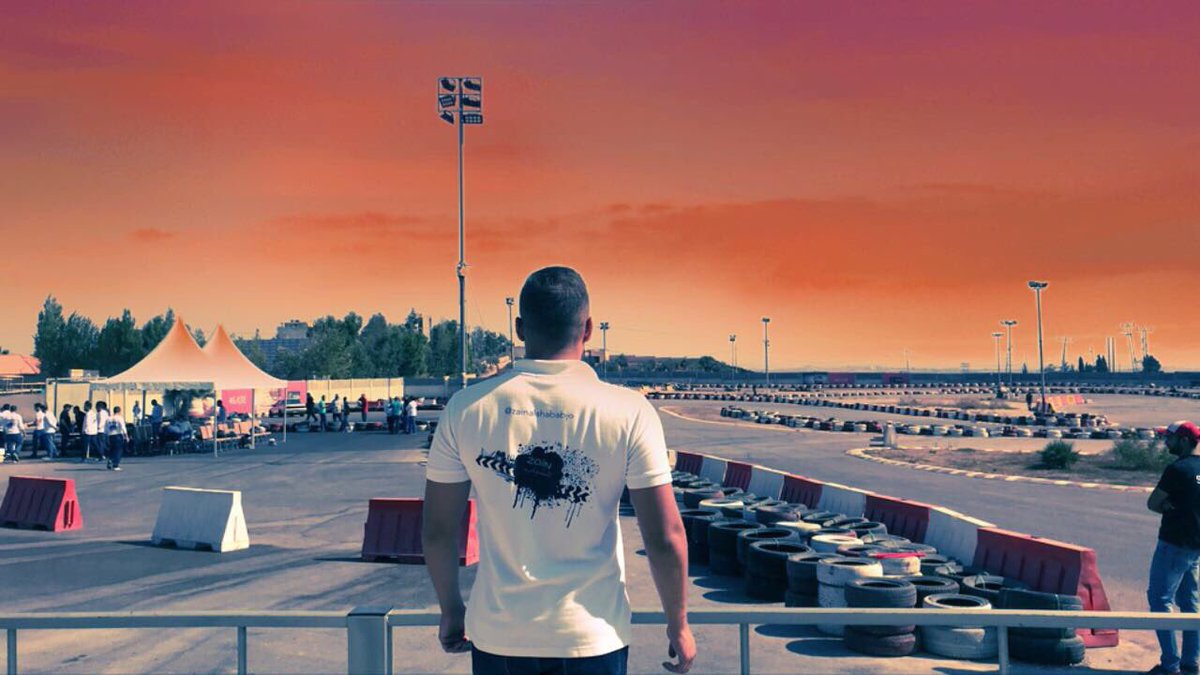 zainyouthjo's tweet photo. Itโs almost impossible to watch a sunset and not dream! Donโt forget to follow your dreamsโฅ๏ธ #dream #sunset #zain #zainers #zain_alshabab https://t.co/kxB0fIvFm9
