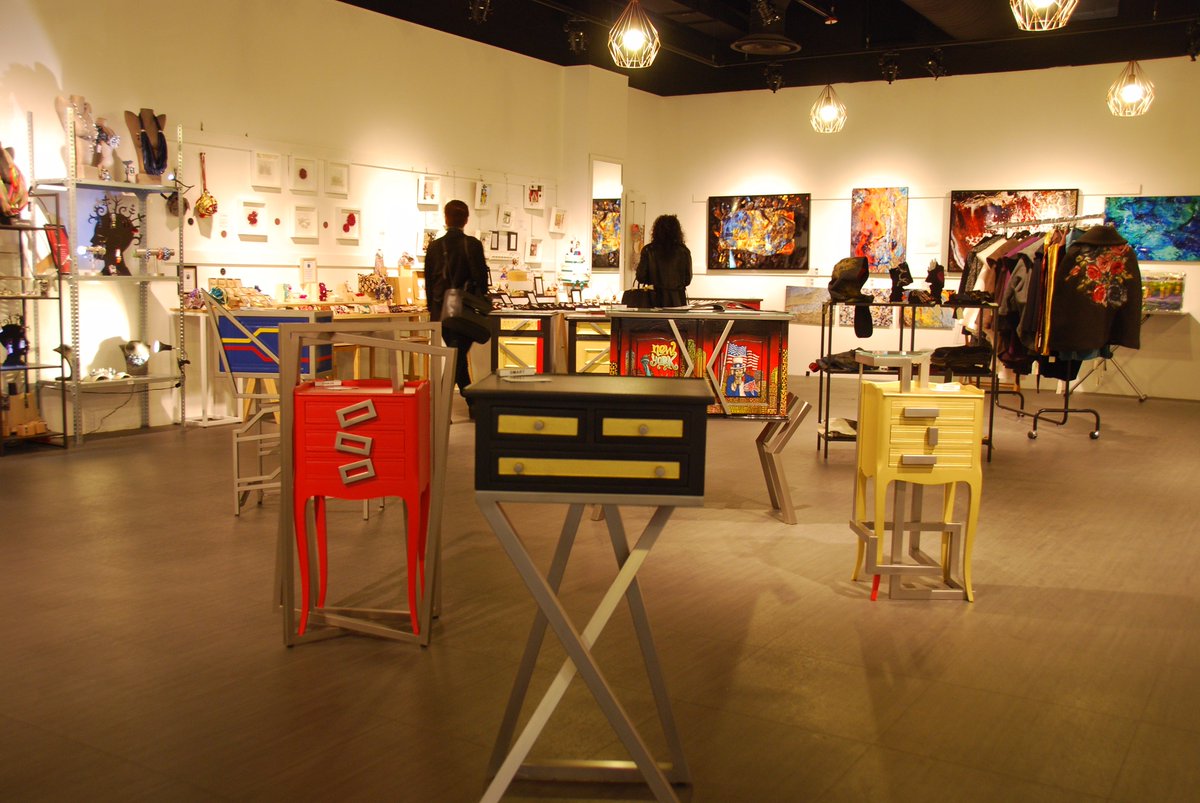 Artisans95's tweet photo. Cette semaine, découvrez 7 nouveaux artisans à la boutique des créateurs au Centre commercial @3fontaines à Cergy ! #madein95 #artisanat https://t.co/TLnUPAXv9X