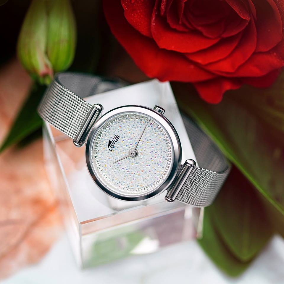 lotuswatches's tweet photo. ¡Esta temporada, brilla con #LotusWatches!✨ #CrystalsFromSwarovski https://t.co/WguCJ70lsh