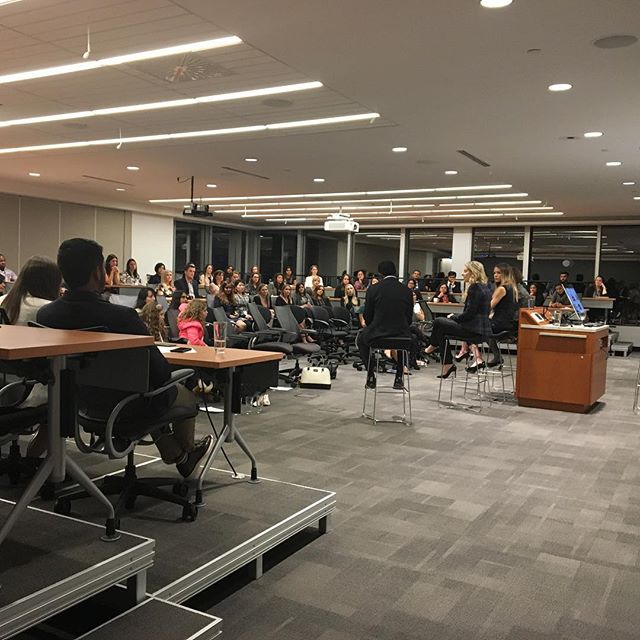 SmithBusiness's tweet photo. Be Bold & #empowerHER. @QueensMBA students took over #SmithTO campus for a Women in Leadership event on Friday. #WiL https://t.co/aayEAFR8NU https://t.co/jFVbA2M6vL