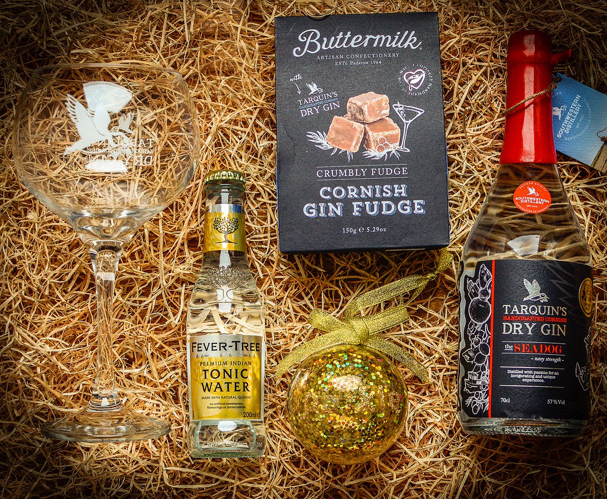 Our range of #Ginglebell #Christmas hampers are the ultimate gift  for gin lovers - available in our award-winning shop near Redruth!