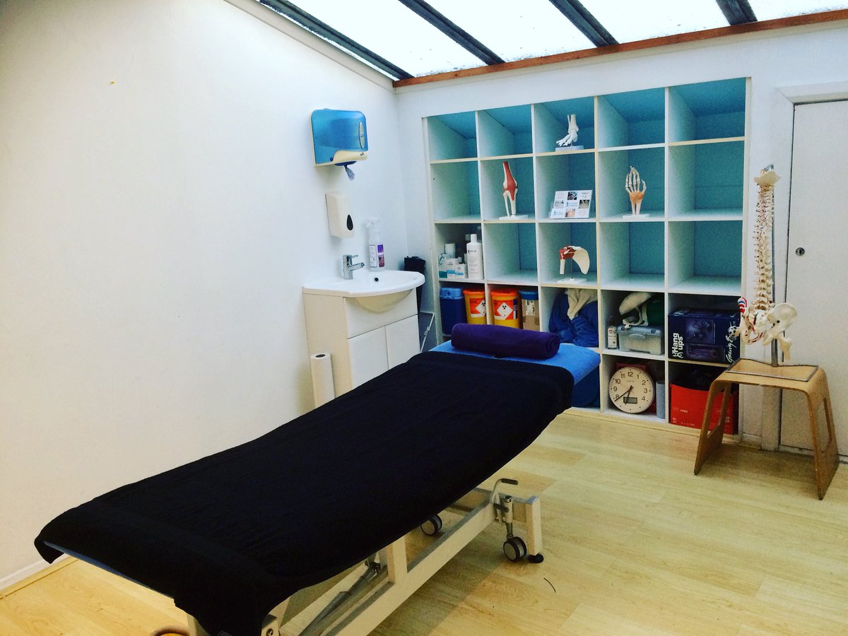 PureHealthPhys's tweet image. We’re @ Physique Warehouse Gym in W.Molesey until 7pm.
Pop in for a session!
For more info contact:
Info@purehealth-Physio.co.uk
07443419973