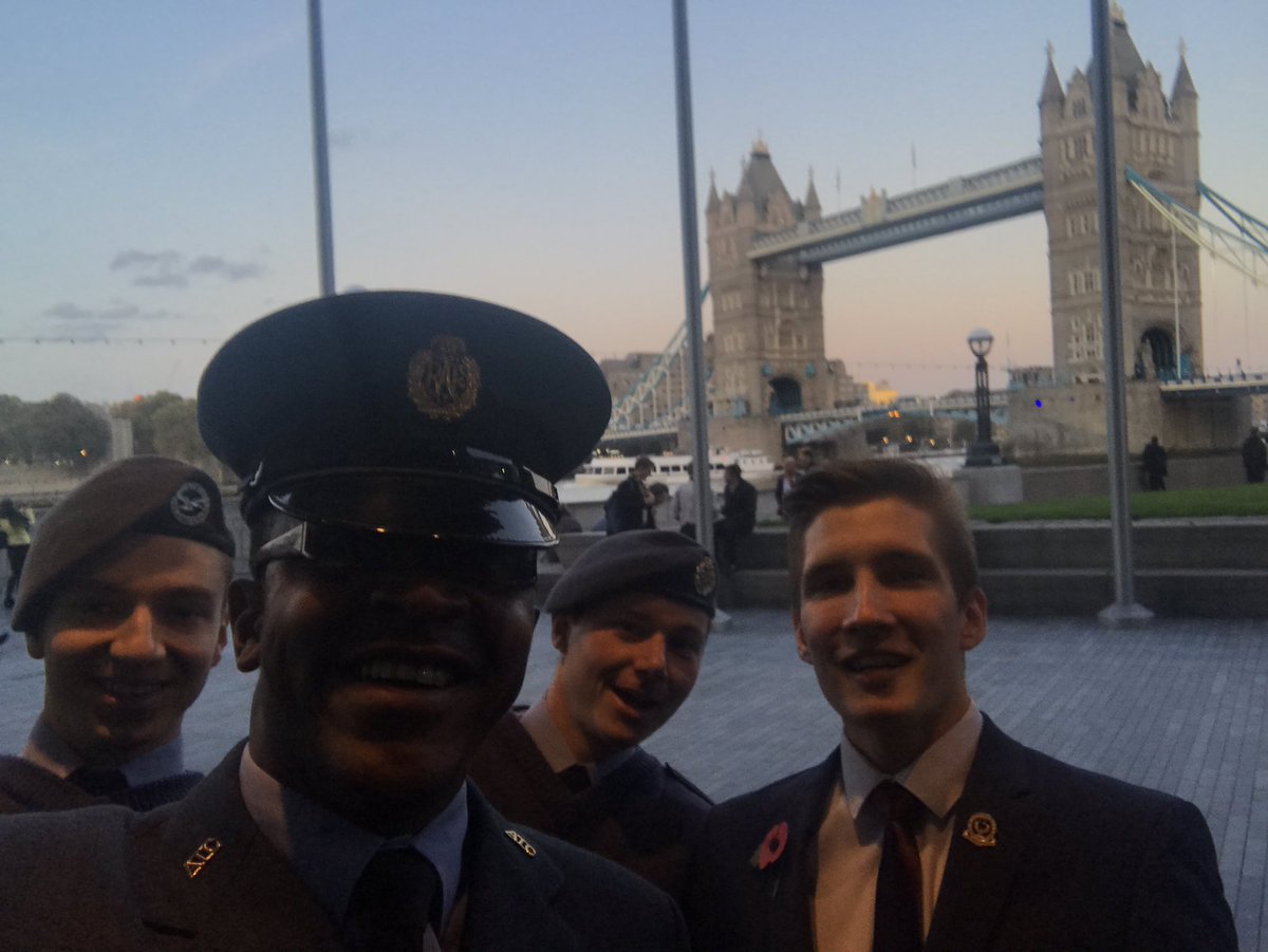 43F_Sqn_ATC's tweet photo. At City Hall this evening. Up for the #VolunteerTeamLondon award for Best Uniformed Youth Team in Ldn for 2017!! #WhatWeDo #MitchamMadness https://t.co/gqEfR5w4Oz