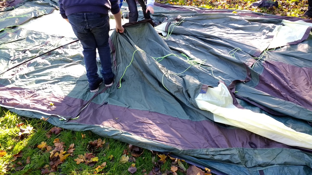 Helenoutside's tweet photo. Survival afternoon.. shelter, warmth, knife skills, cleaning water, parents coming for stories after dark #educatingoutside #outdoorlearning https://t.co/uVZTHd5eas