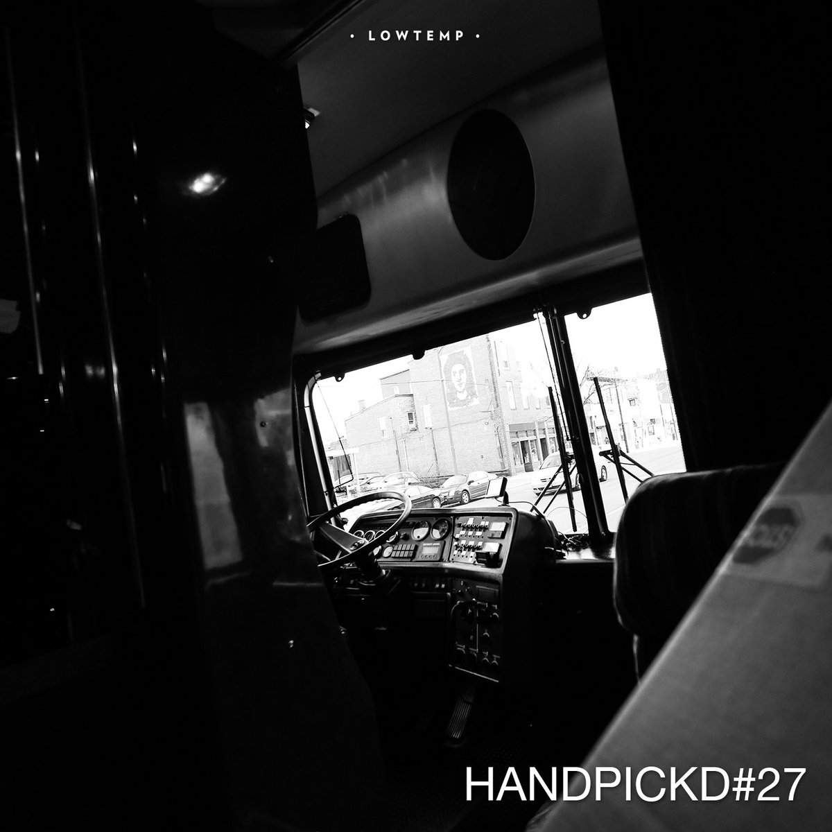 LowtempMusic's tweet photo. New #handpickd playlist is out!
See what's been playing around the office this past month 🎧
https://t.co/dfhY98l5Pg https://t.co/ukt2WnsDgI