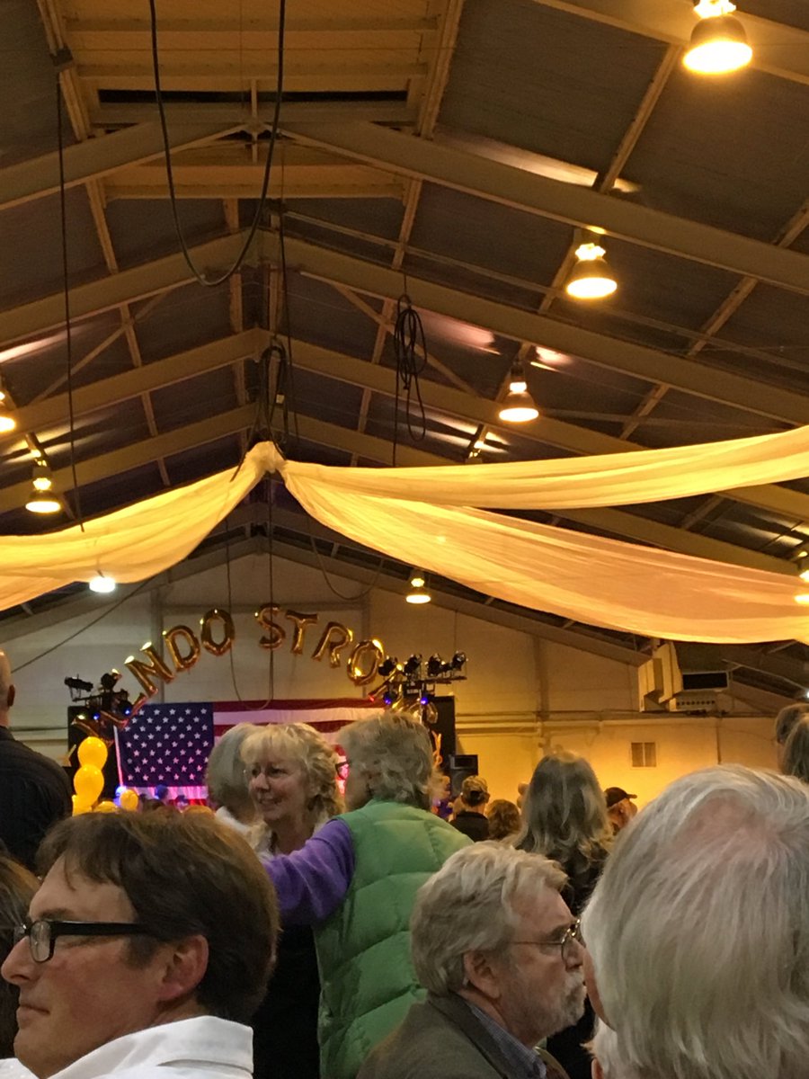 CAFarmersDtr's tweet photo. 👏🏼Saturday’s #MendocinoStrongTogether fundraiser in Ukiah lifted spirits and dollars. Much more to do. #redwoodcomplexfire #RedwoodValley https://t.co/7sKYyaWjUS