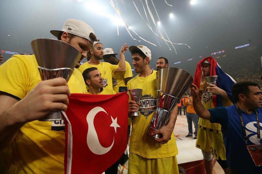 #TürkiyeninGururuFbBasketbol