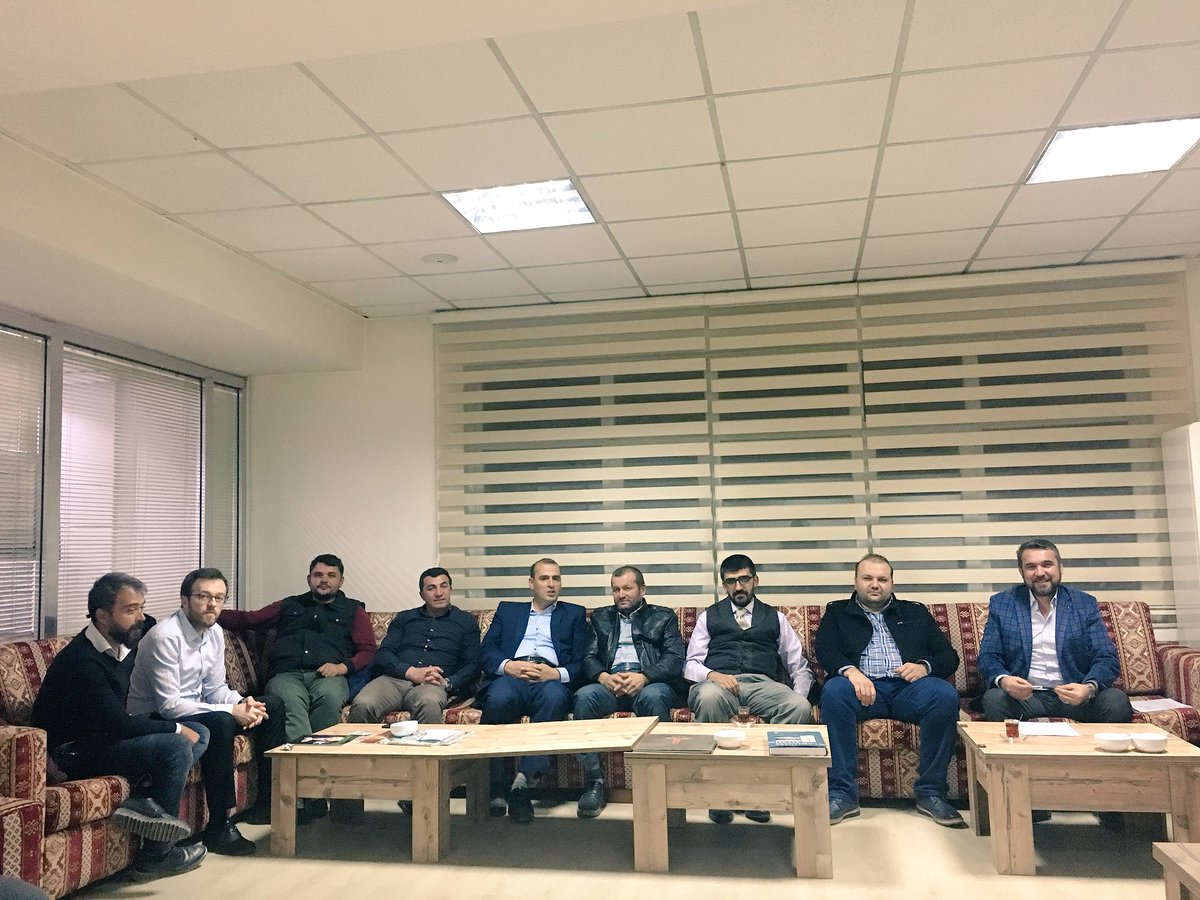 mustafasenkb's tweet photo. @geredeliler Derneği Olağan Yönetim Kurulu Toplantmzı Gerçekleştiryoruz @mehmetyilmaz073 @AlagozCafer  @drMetinDogan @RustuDan @FatihBildik2 https://t.co/mIU8Q5fDZj
