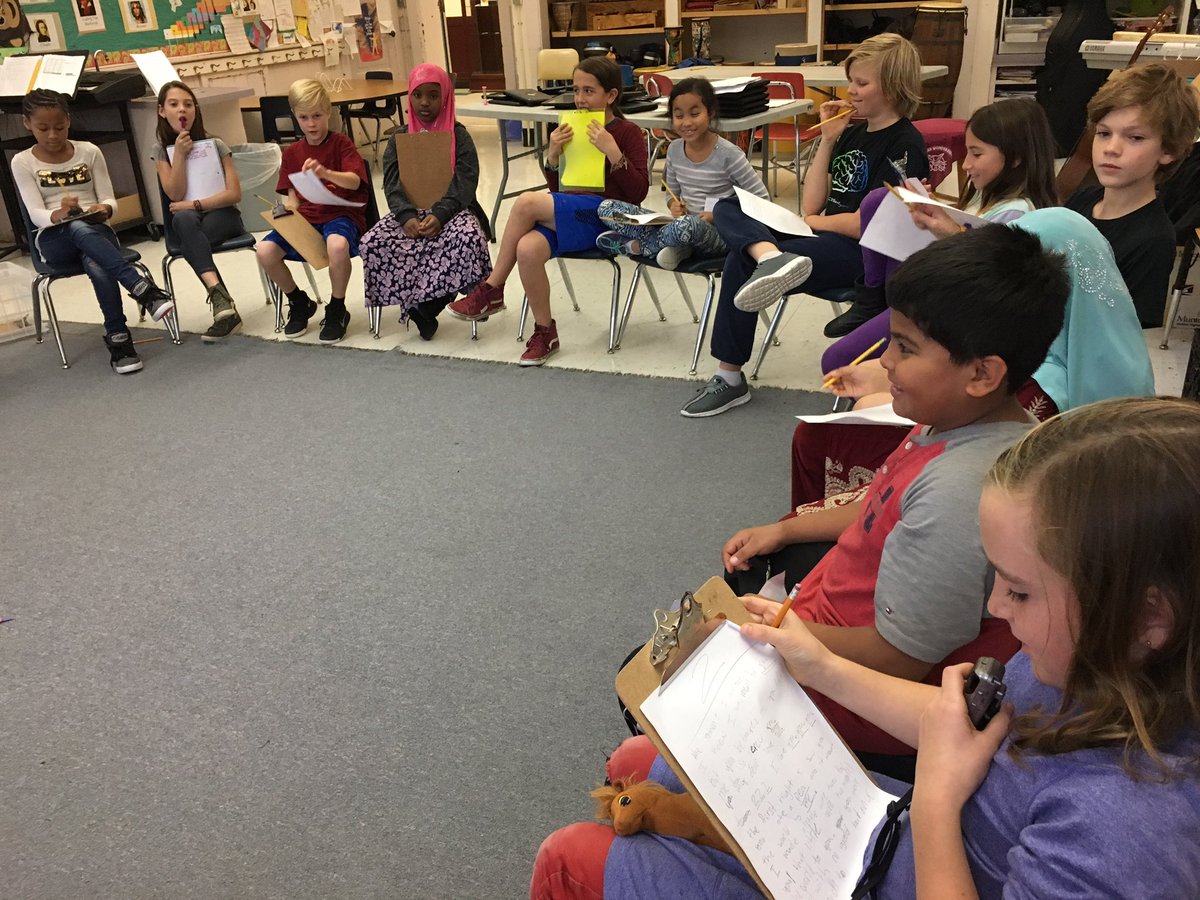 IAAmusicVT's tweet photo. #IAAMusicVT Bangoura's 4th grade starting Integrated Arts unit: Music &amp; Math! Today: brainstorm their songwriting! #bsdvt #btv #iaavt https://t.co/ORcT17EF6J