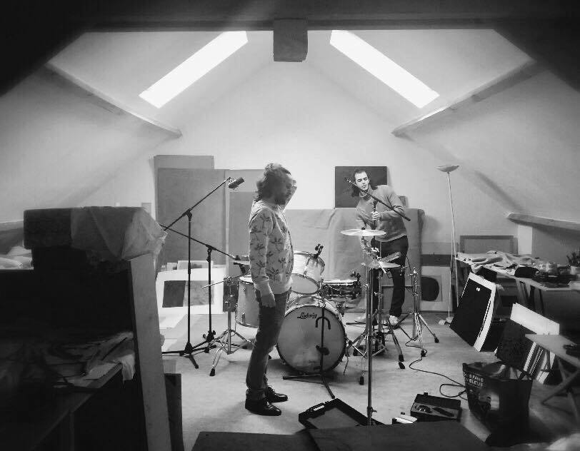FOAMS_Official's tweet photo. 🔥👊 Nouveau single en cours d'enregistrement !!! 👊🔥#recording https://t.co/GazhmpxNME