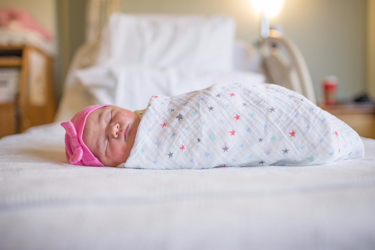 MomFriendBlog's tweet photo. Hospital stay not in the budget? Hospital Indemnity Insurance helps: https://t.co/ToPisHAB7C #ad #BenefitsofBenefits #IC @MetLife https://t.co/nnn1e2OqAn