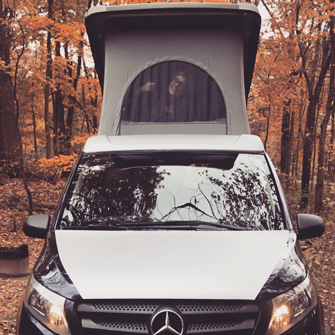 Fall is in full effect 🍁
Shoutout to @twogirlsonecbus for this awesome picture.