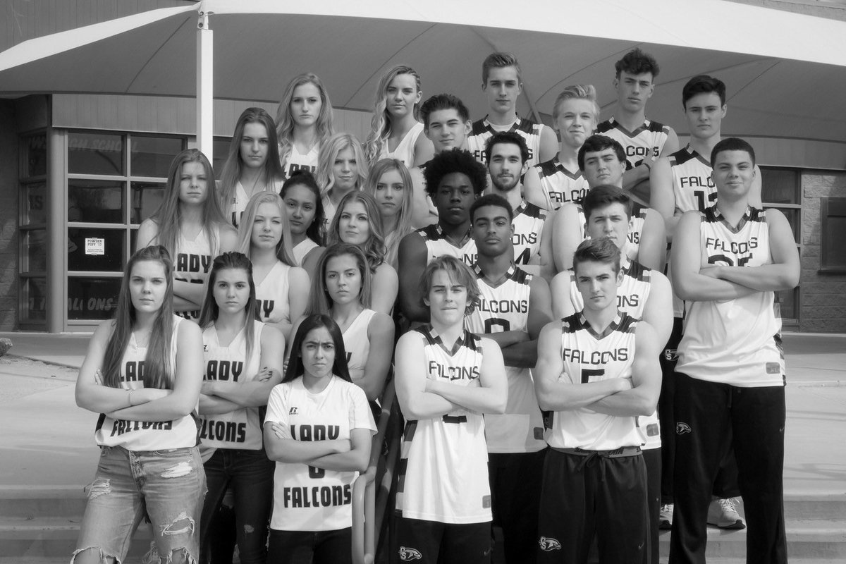 Here we go!! #RoadToState <a href="/CoachZwashut/">Coach Washut</a> <a href="/Detroitctykid/">Richie Willis</a>