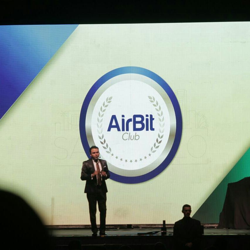 AirBit_Club's tweet image. Evento realizado neste sábado 04/11 no #Brasil
Na oportunidade líderes mundiais da Rússia, México, Coréia do Sul, Colômbia
#AirBitClubBrasil