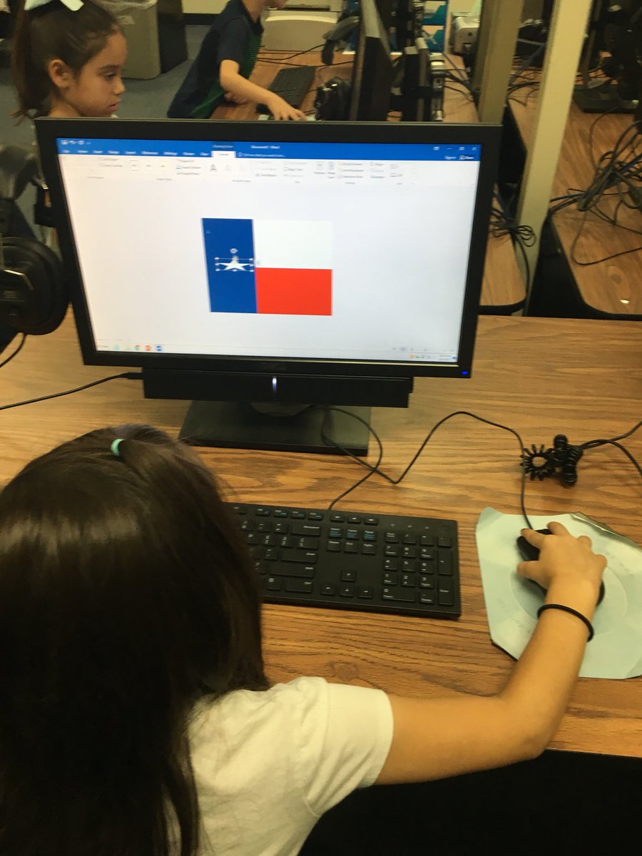 KZiegelt's tweet photo. 1st grade Ss using #MSWord to create #TexasFlags using shapes. #SVEDreamIt #MidwayMagic https://t.co/be9b8tWPNV