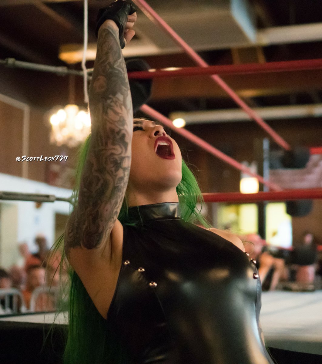 ScottLesh724's tweet photo. @Shotziblack #SHIMMER92 https://t.co/1YwXBIkUmV