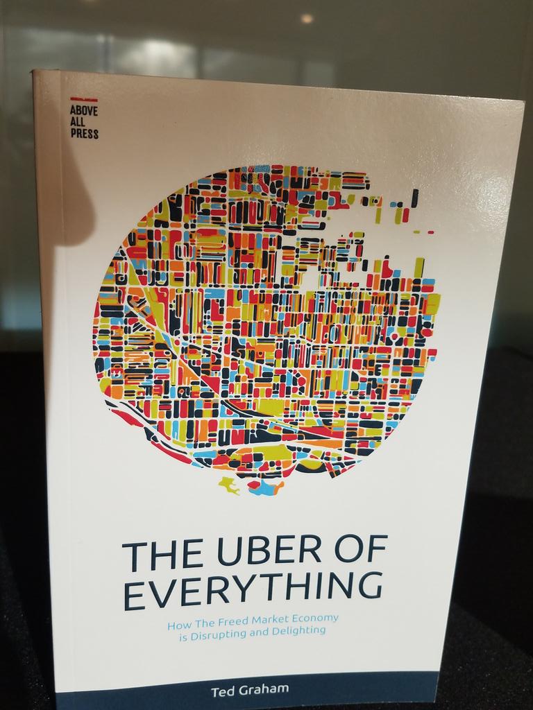 CDOSummit's tweet photo. Final keynote at Toronto CDO Summit by @tedgraham author of "The Uber of Everything" &amp; hes world champ at rock paper scissors! #CDOSummitTO https://t.co/jz5bIggeA2