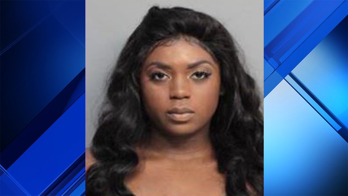 Woman fatally shot at apartment complex in Homestead bit.ly/2yMq5My?source… https://t.co/5t10F6I8gc