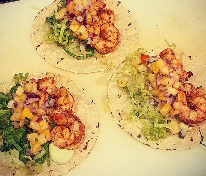 DellaRosesLocal's tweet photo. It's Local's Night! $3 Local Craft #Draft(it's a steal)! Shrimp #tacos on special tonight! #DellaRosesLocalTavern #BelAir #LocalsNight https://t.co/b7Kq5LtZ6f