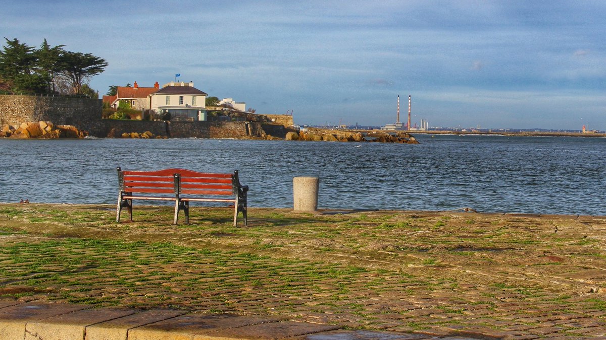 I left my soul there,
Down by the sea 🌊
#Morcheeba #Dalkey #Dublin #LovinDublin #LoveDublin #Ireland #ExploringIreland