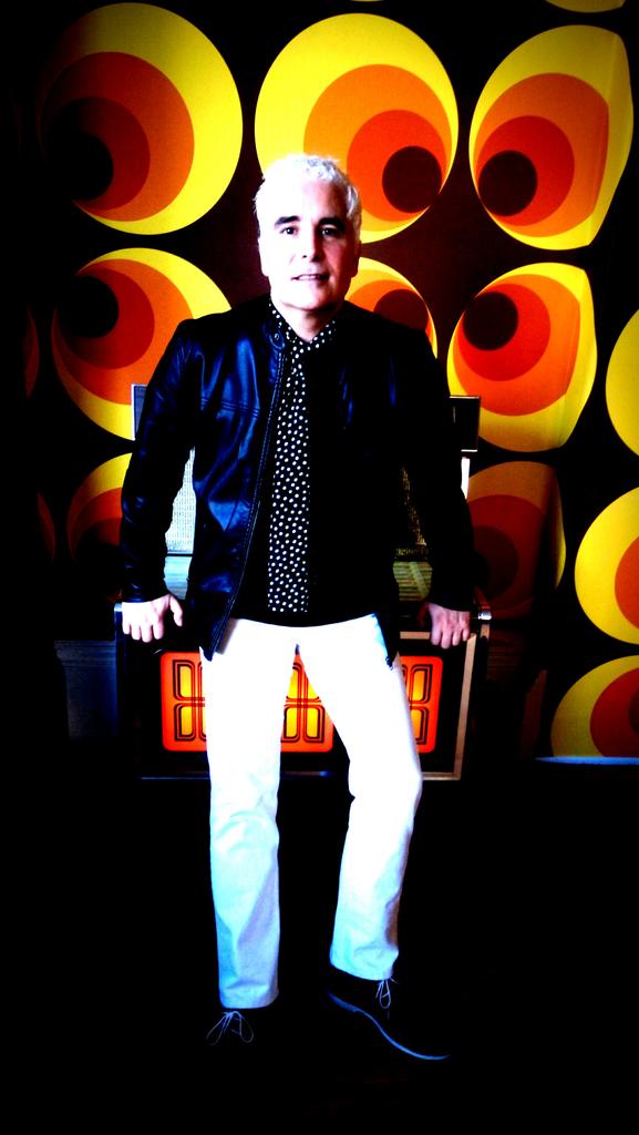 In the Studio tonight working on tracks for the new album ✨☀😎💕. Dig...