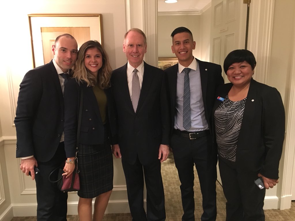 Congratulations Bill Downe <a href="/bmo/">BMO</a> #WeThankYouBill <a href="/bmo200/">.</a> <a href="/POliveiraRVP/">Paula Oliveira</a> <a href="/nardine_flaro/">Nardine Flaro</a>