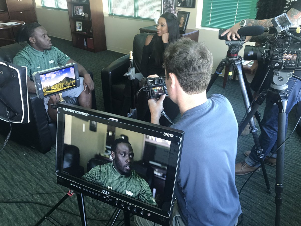 USFFootball's tweet photo. Great to have ESPN @CollegeGameDay &amp; @MariaTaylor7 in Tampa! 👊

Look for a feature on Quinton in Saturday's show.

#BullStrong 🤘💪 https://t.co/5ELjjY7oc3