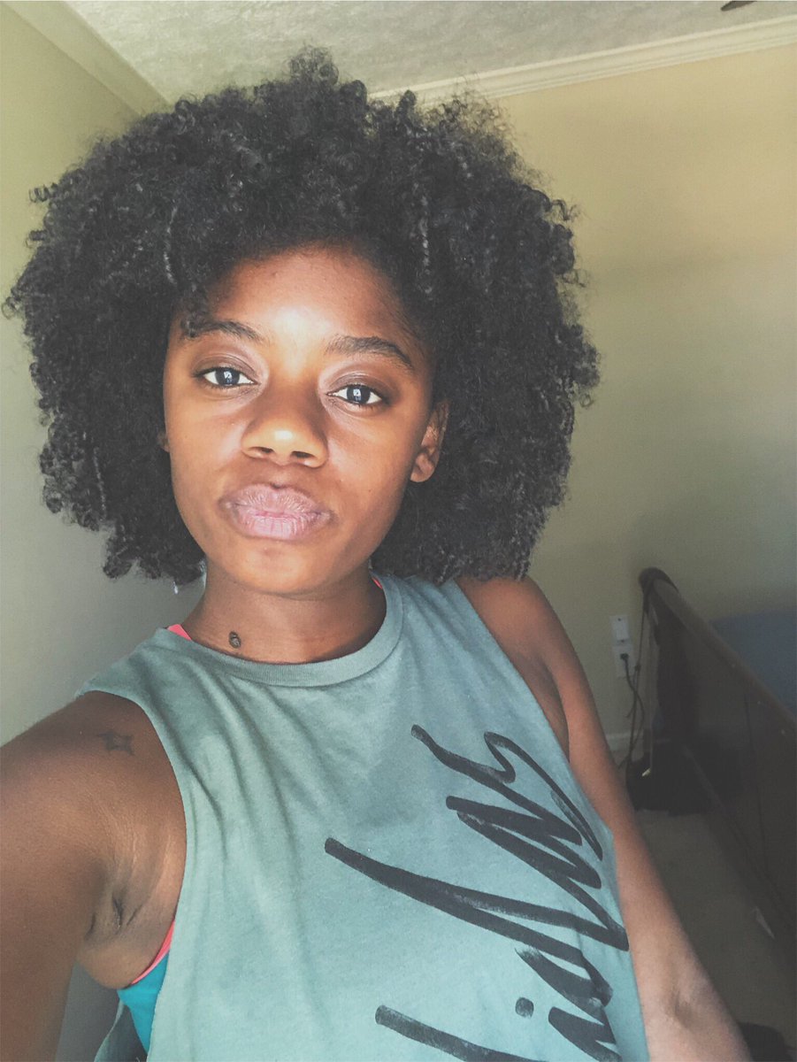 KidCutie07's tweet photo. #naturalhair #naturalhairblogger #browngirlbloggers #curlygirls #embraceyourcurls #sheamoisture #curlfluence #myhaircrush #kinkycurly https://t.co/YYh0TgMacC