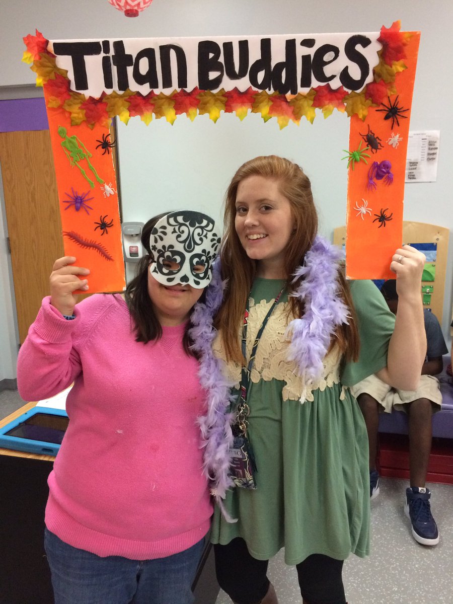 ANoelleThompson's tweet photo. Titan Buddy Halloween party!! #BreakThrough4aBuddy https://t.co/xrMnuzbYuM