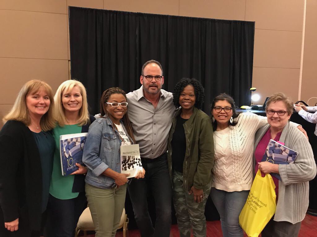 MsJaeAllen's tweet photo. @writeguyjeff breathed LIFE into @Apollo_JH 7th grade writing instruction today! #ThisWasAwesome #ApolloGearUp #CantStopRISD https://t.co/lAyOgQPJtH
