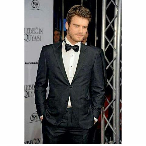 nathalie2024's tweet photo. "Clothes DON’T Make The Man. The Man Makes The Clothes."
#kivanctatlitug BEAUTIFY Anything He Touches!
#kivançin10günü DAY2⃣ #Favoritestyle https://t.co/3jgJqV7qTs
