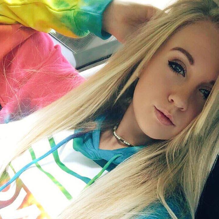🙌 YASSS It's time for a great show Lindee Link:Oh hey 🙈 
liveme.com/media/liveshor…