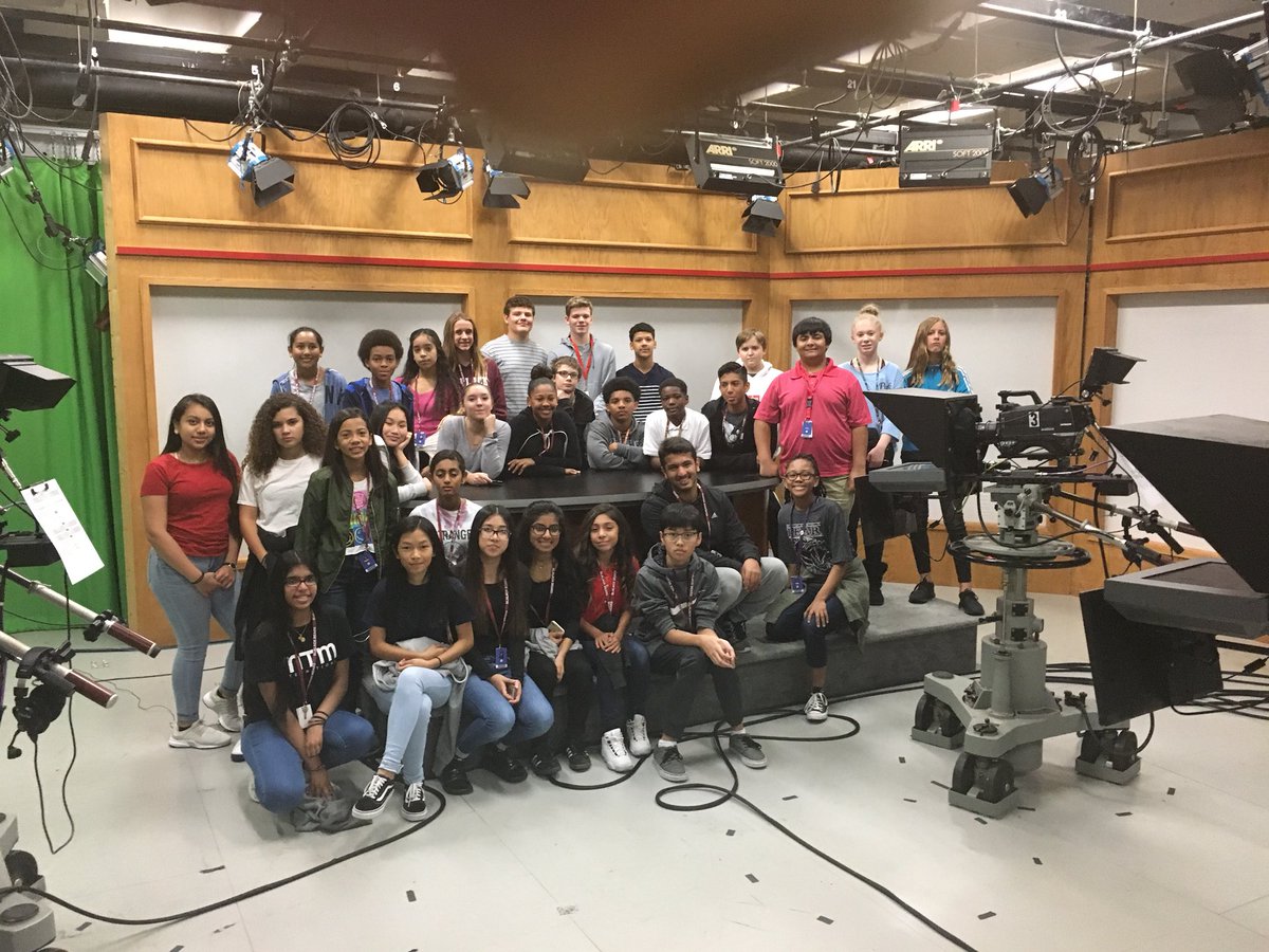 ValRobertsEvans's tweet photo. Students from Blalack Middle School at SMU #SMUTv https://t.co/XFo8R9z3Mk