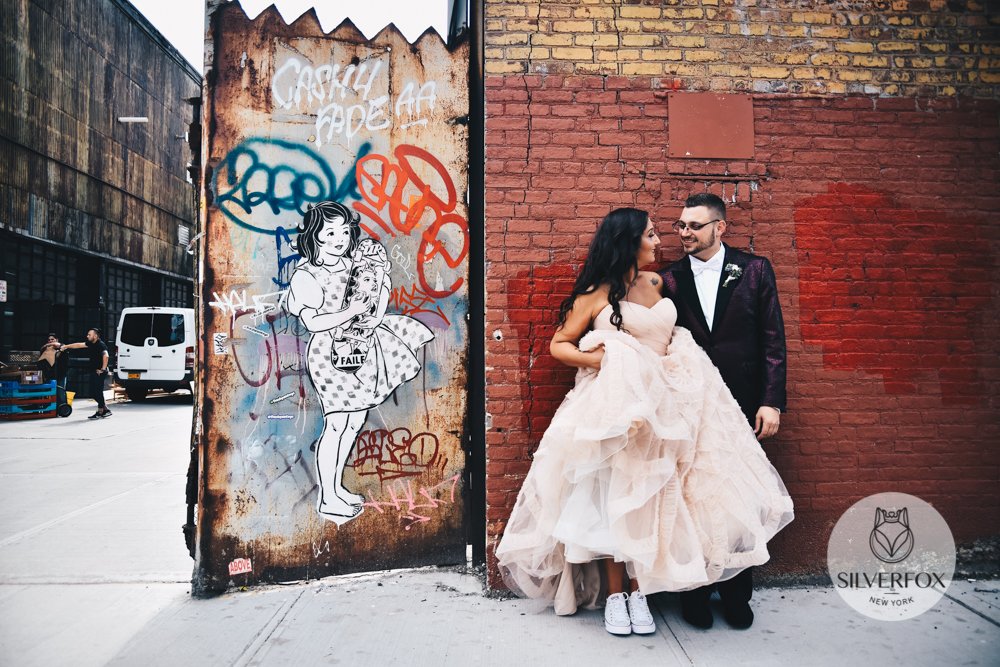 silverfoxphoto's tweet photo. #FoxyFeature Samantha and Jason -> Click link to view their #Silverfoxy feature https://t.co/Dg9Esn66Xt
#WednesdayWisdom #WeddingWednesday https://t.co/oAMrozYHko