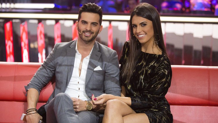 #GHDirecto📺: ¿Qué pareja te gustaría que entrará en #GHVIP? (3/3)
RT: Terelu Campos y Carmen Borrego
MG: <a href="/_SusoGH16_/">Suso GH16</a> y @_SofiaGH16_