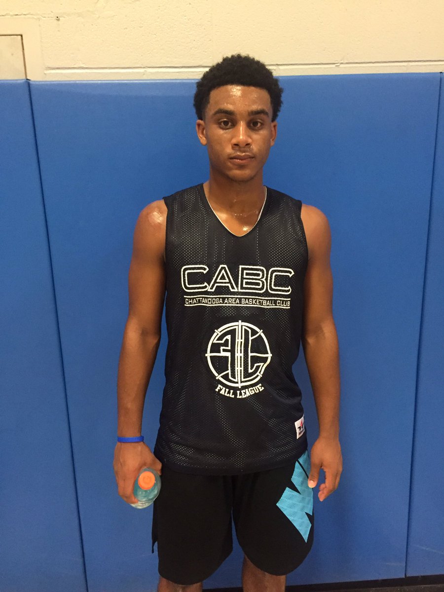 cabchoops's tweet photo. Chattanooga Fall League 2017 3rd Team | Marquis Hinton, Kannon, Oggs, Jordan Chapman, &amp; Winston Tulloss https://t.co/L8FzxHNBtf